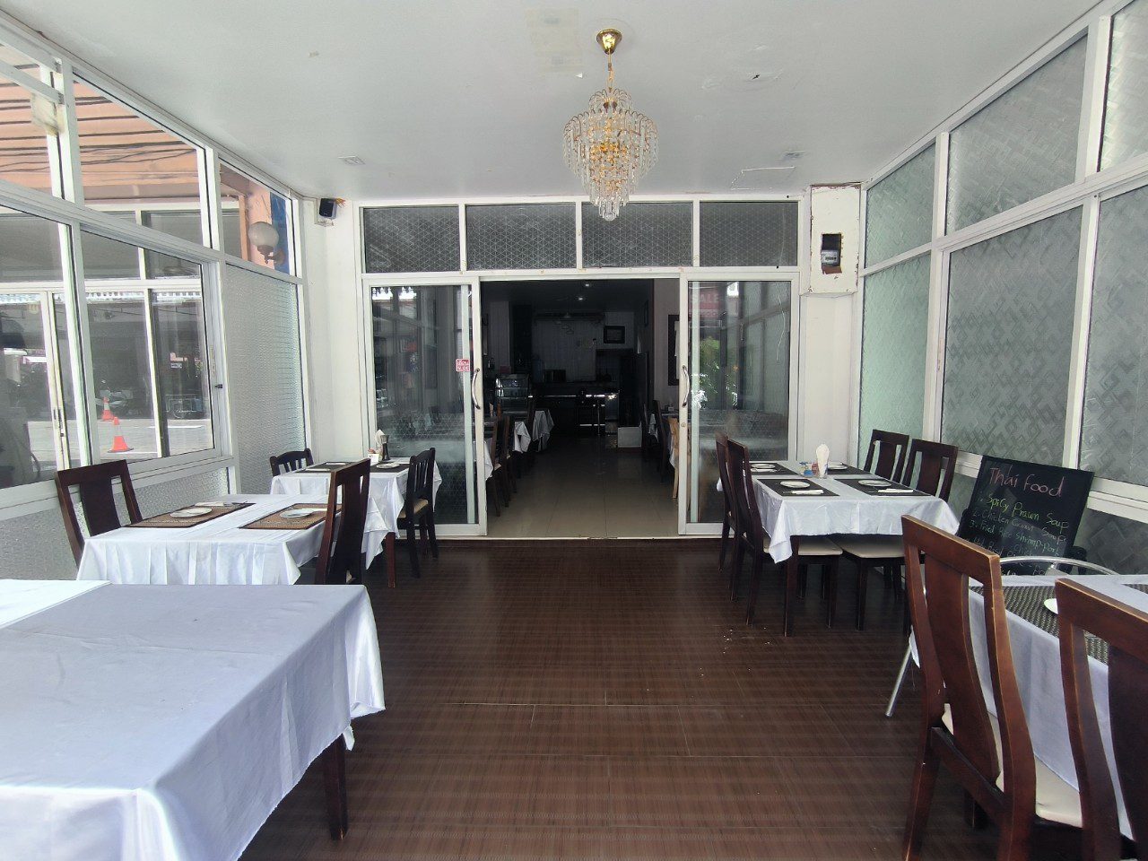 4Story Commercial Building For Sale