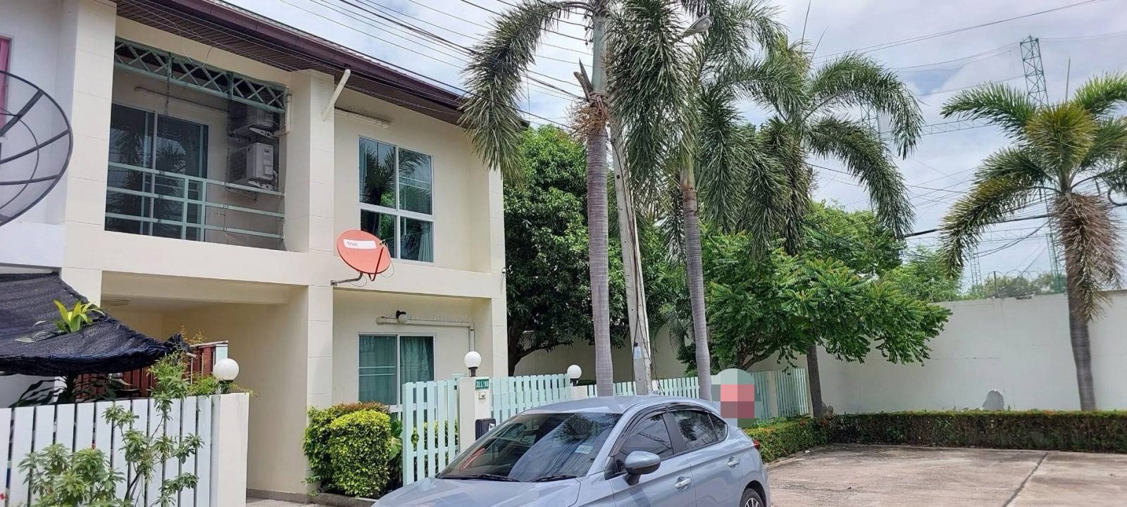 Townhouse For Sale  At greenfield villas3