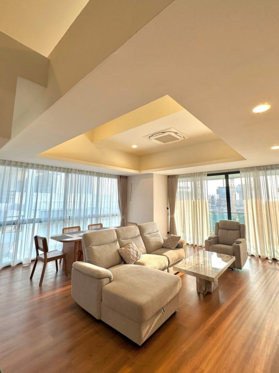 Top Floor, Big Vibes - Spacious 140 sqn, 3-Bed Unit @Gardenia, Jomtien🌅