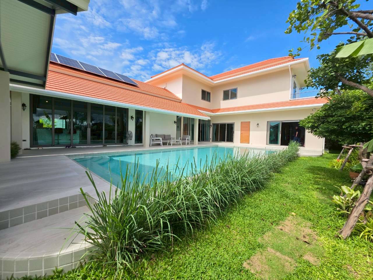 Your Own Hidden Retreat - Private Pool Villa @Mabprachan