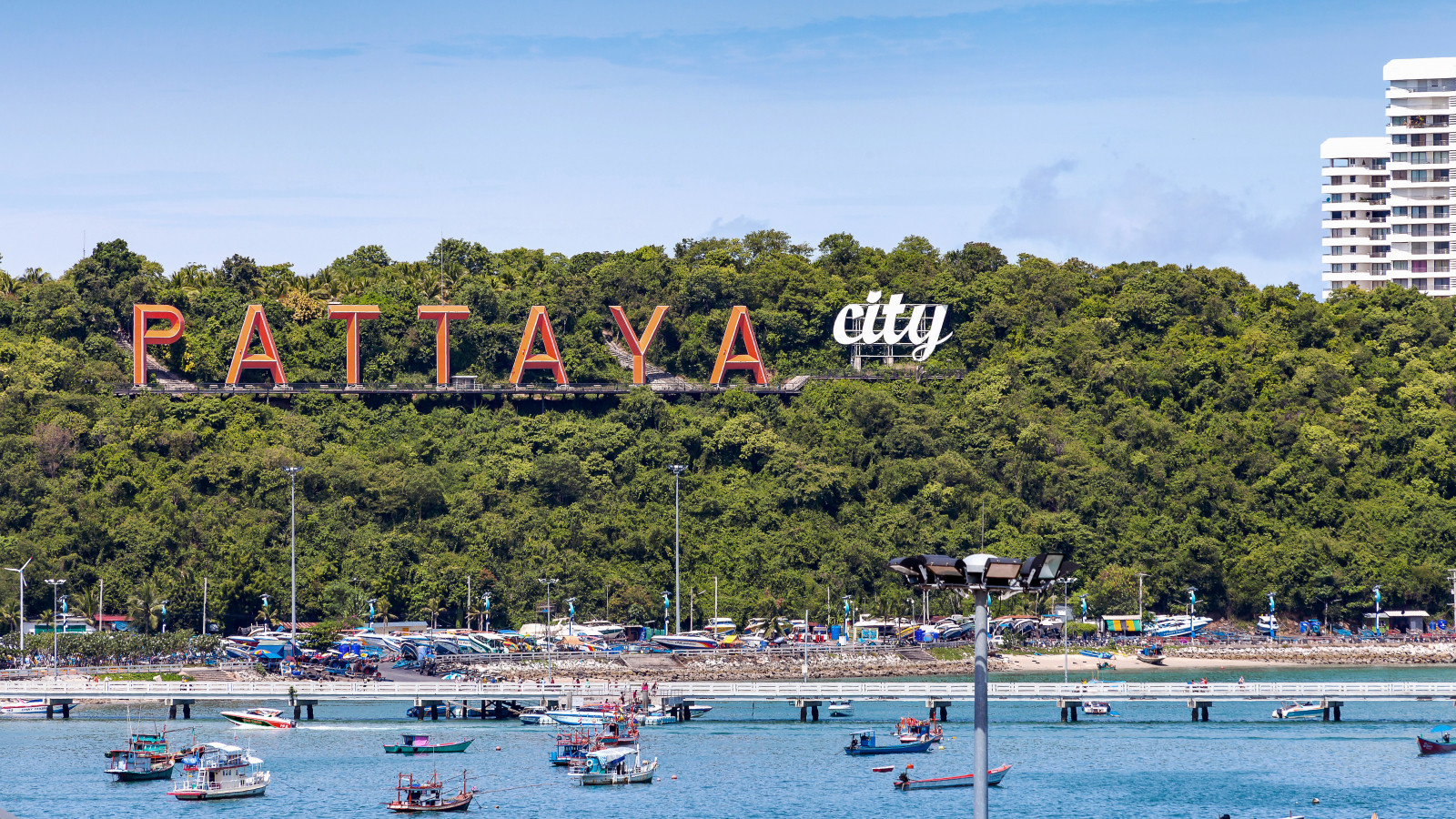 Five Reasons I Choose to Live in Pattaya, Thailand