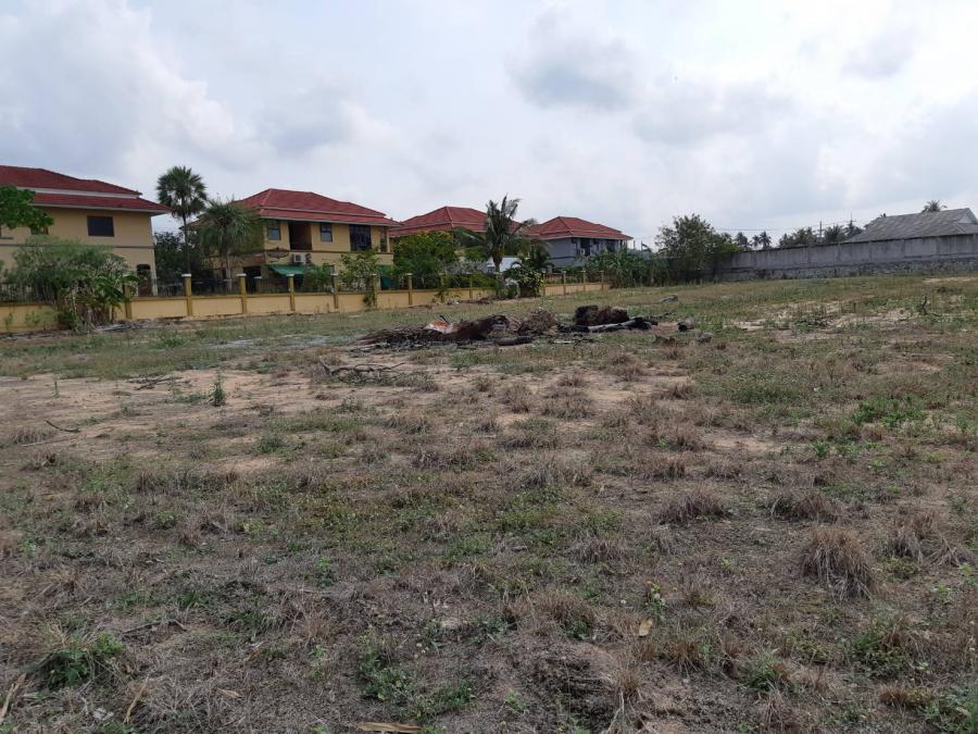 Large Land For Sale In Mabprachan Lake, East Pattaya thumbnail