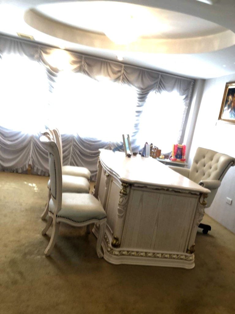 Commercial building for sale thumbnail