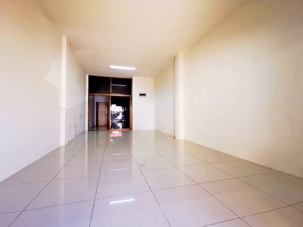 Commercial building For Sale in East Pattaya thumbnail