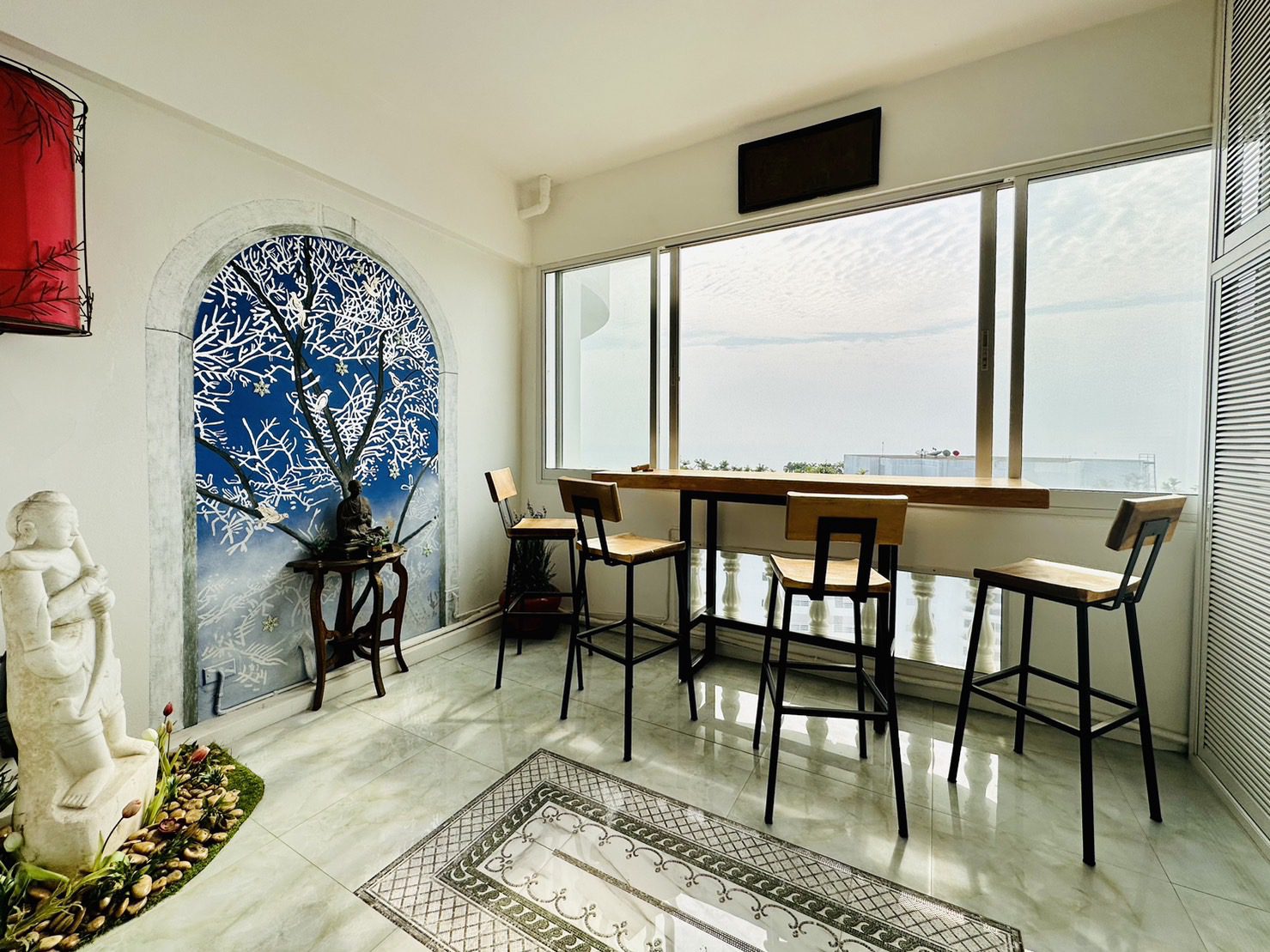 2 Bed Condo with Sea view for Rent at Jomtien Complex thumbnail