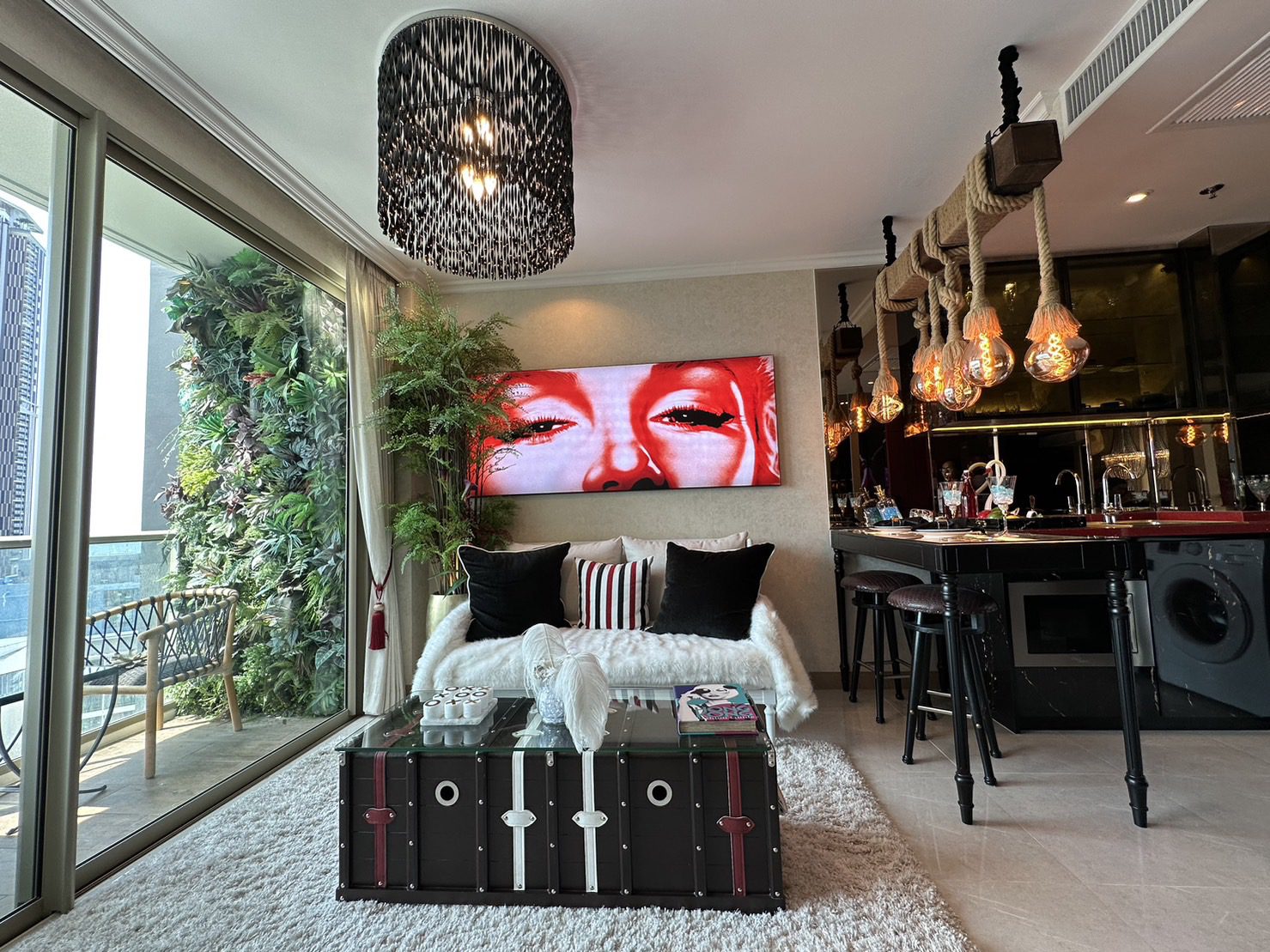 Luxury sea view at The Riviera Ocean Drive thumbnail