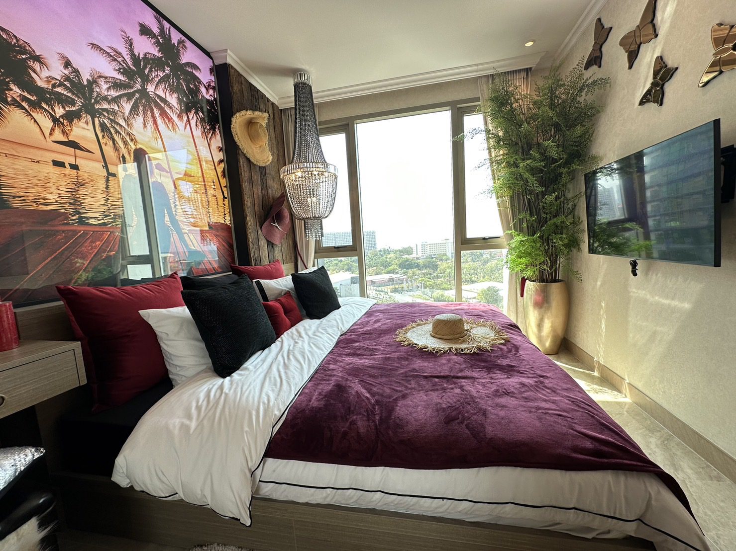 Luxury sea view at The Riviera Ocean Drive thumbnail