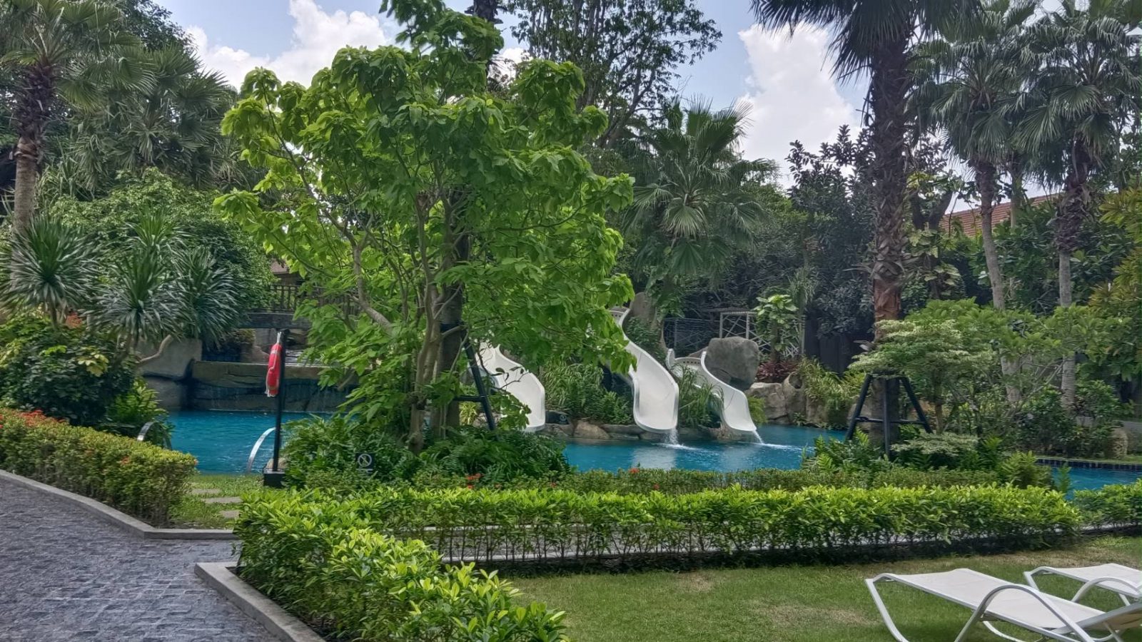 The Riviera Wongamart Beach thumbnail