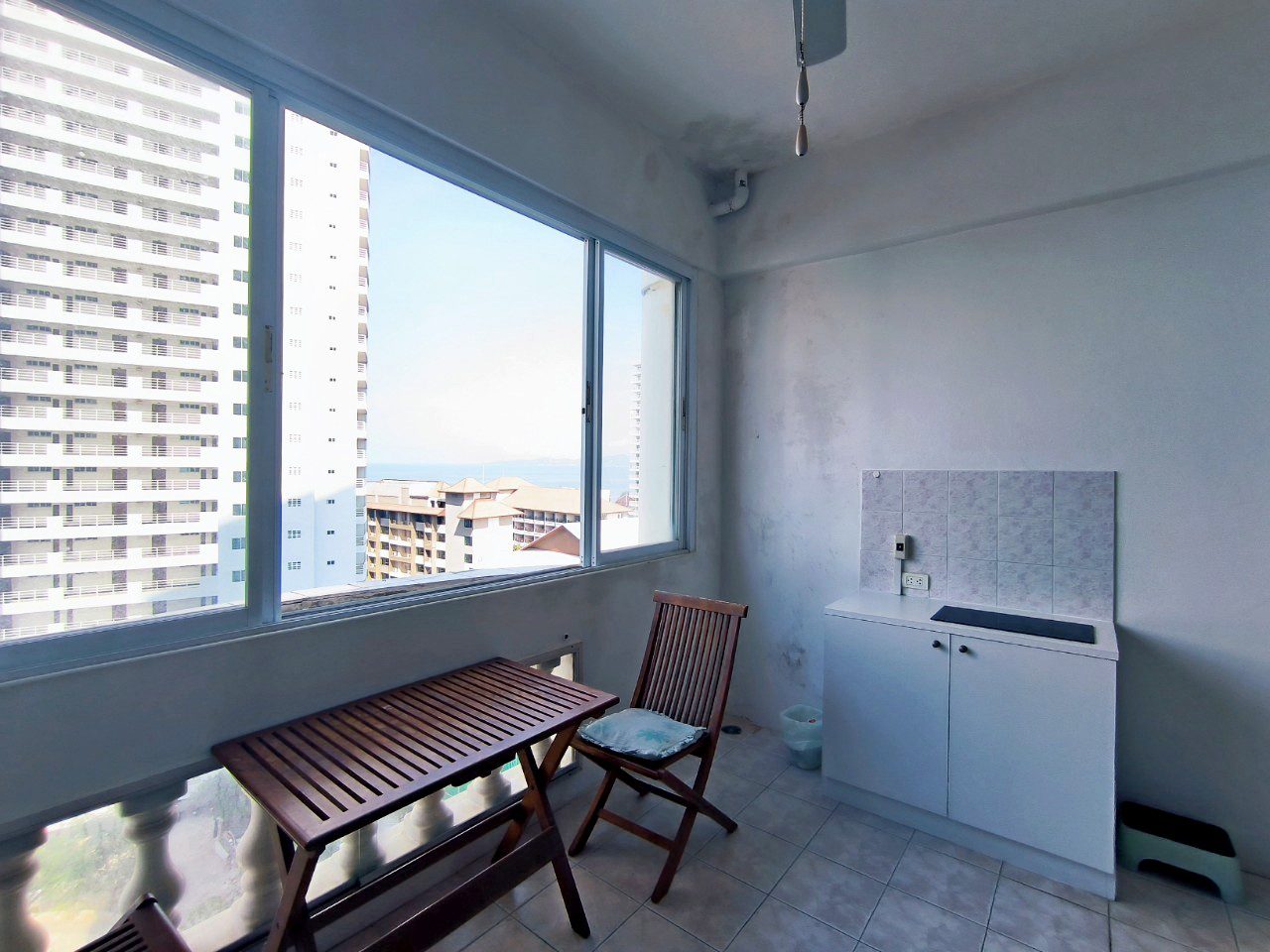 Sea View Condo For sale at Jomtien Complex thumbnail