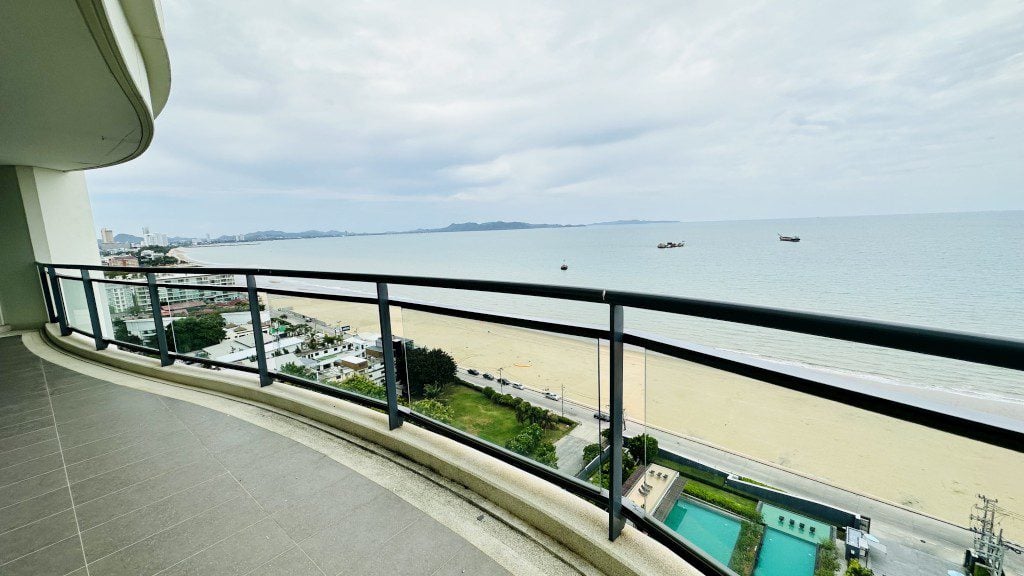 Luxury Sea View Condo For Sale at Reflection Jomtien thumbnail