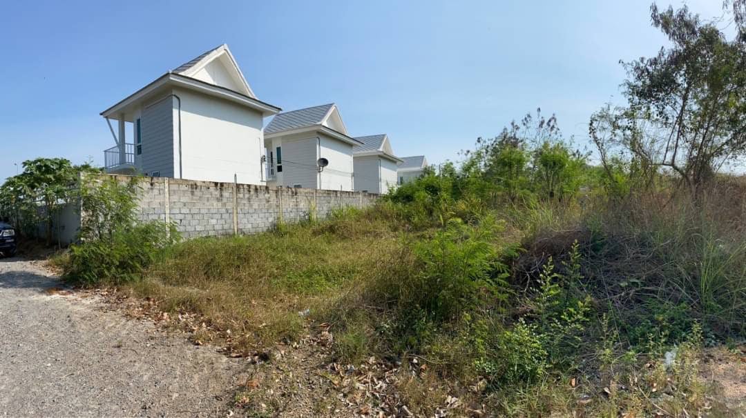 Land For Sale At Najomtien thumbnail