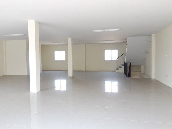 SHOPHOUSE FOR SALE&amp;RENT AT SOI PHOENIX GOLF thumbnail