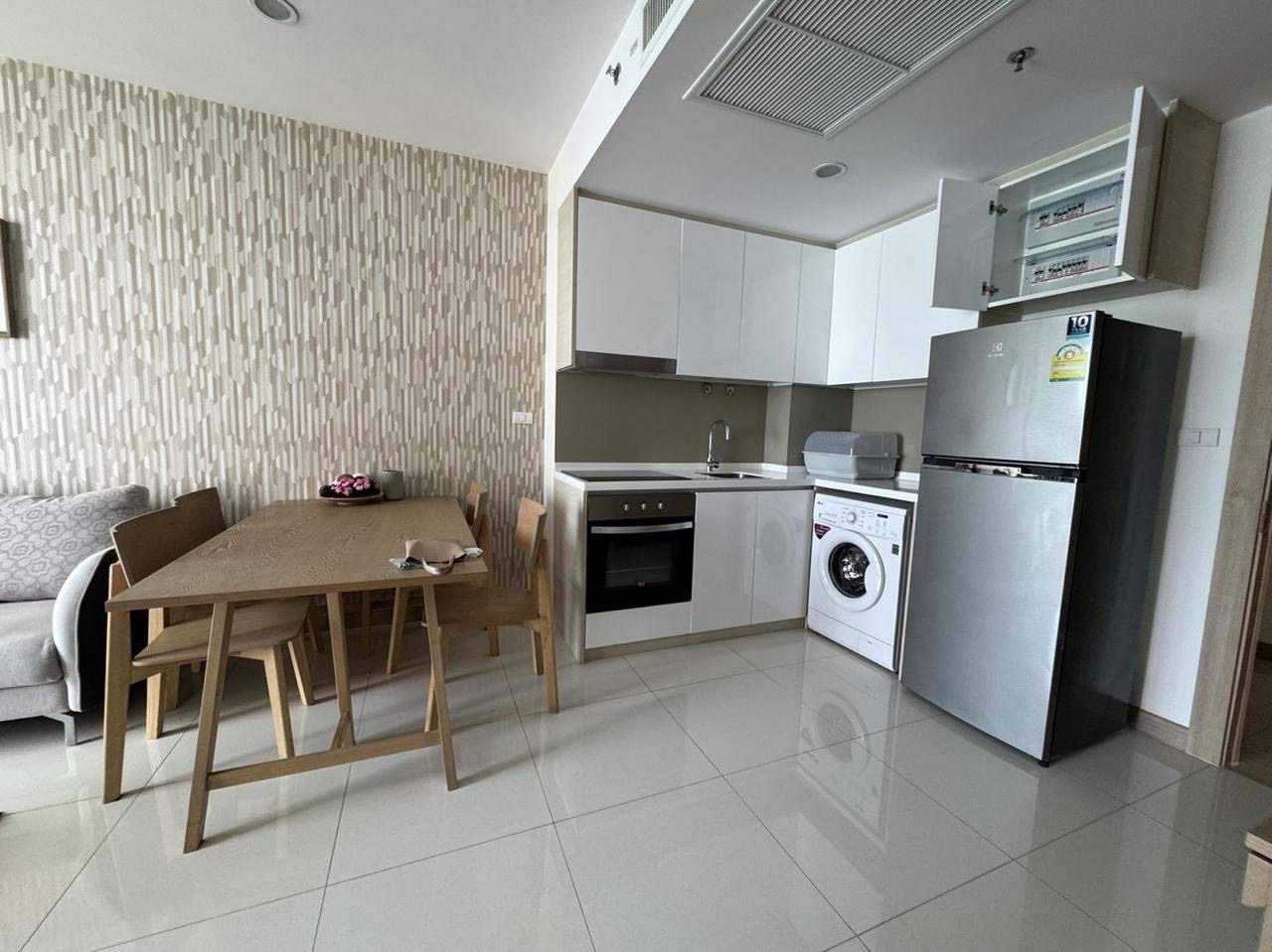 Luxury Sea view Condo At Riviera Wong Armat thumbnail