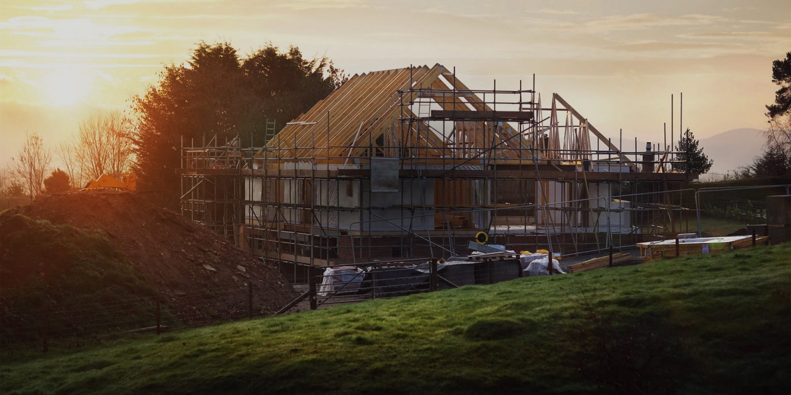 Perfectly shaped large land-plot, serene and peaceful. thumbnail