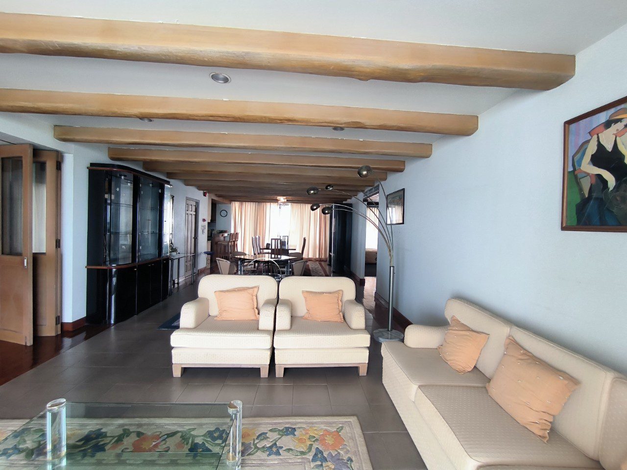 BEACHFRONT CONDO FOR SALE IN NORTH PATTAYA thumbnail