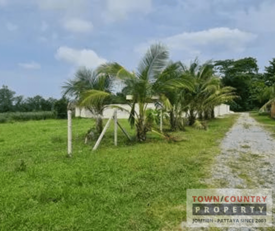 Escape the chaos and embrace tranquility in this beautiful rural area of Huai Yai thumbnail