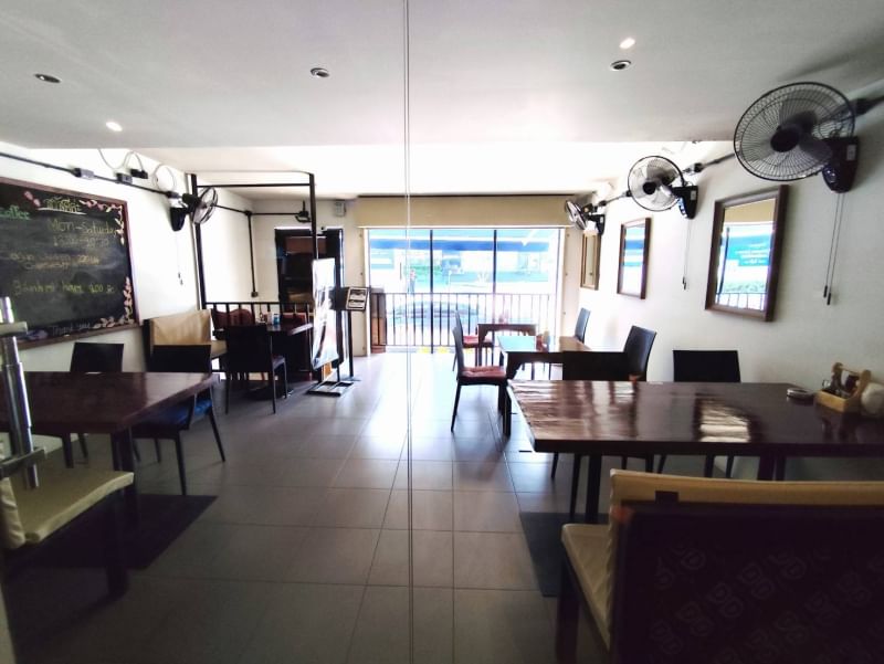 4Storey  Commercial Building For Sale Pratamnuk thumbnail