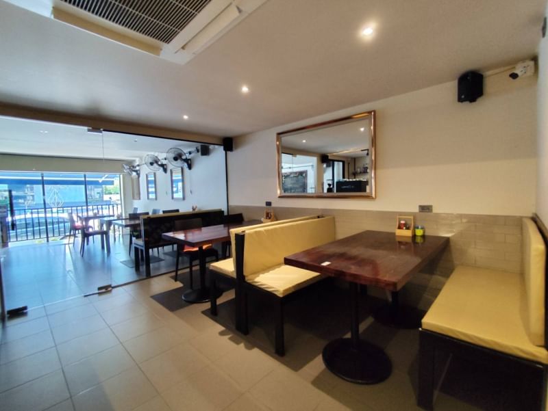 4Storey  Commercial Building For Sale Pratamnuk thumbnail