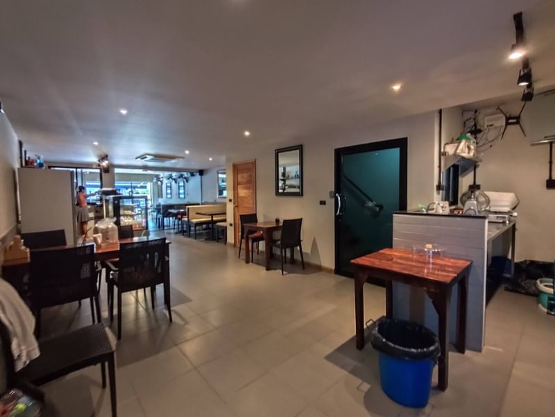 4Storey  Commercial Building For Sale Pratamnuk thumbnail