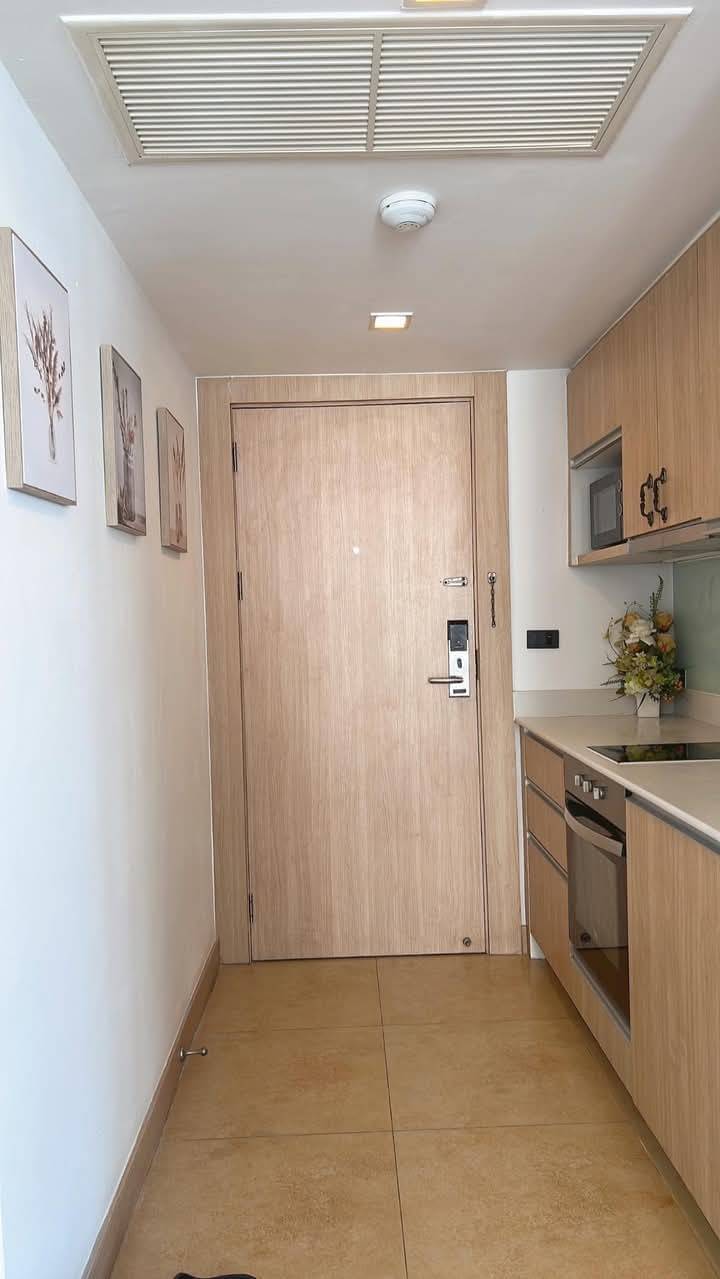 The Cliff Residence Condo for Rent thumbnail