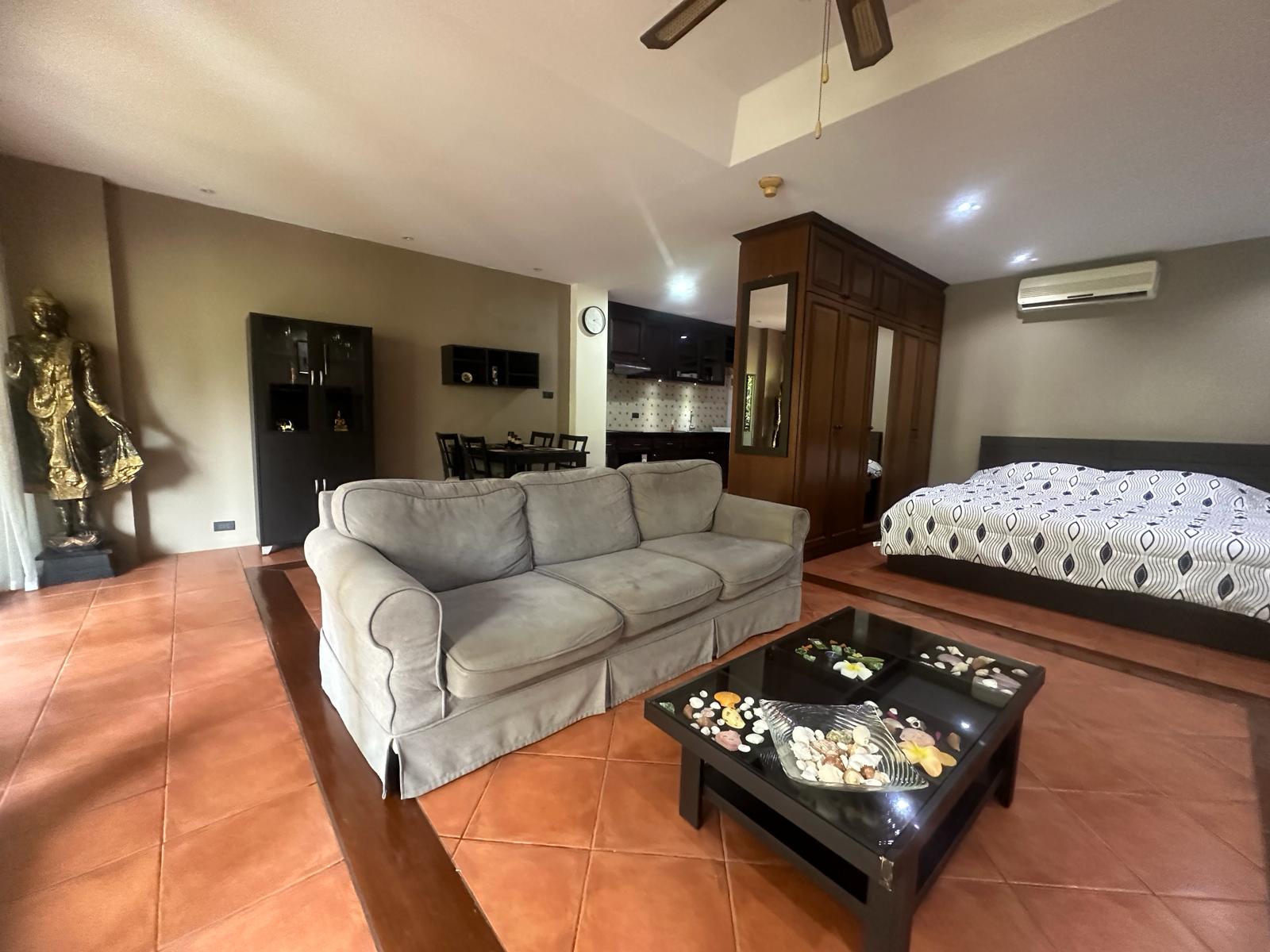 Large studio for sale at Chateau Dale ThaBali Condo at Jomtien thumbnail
