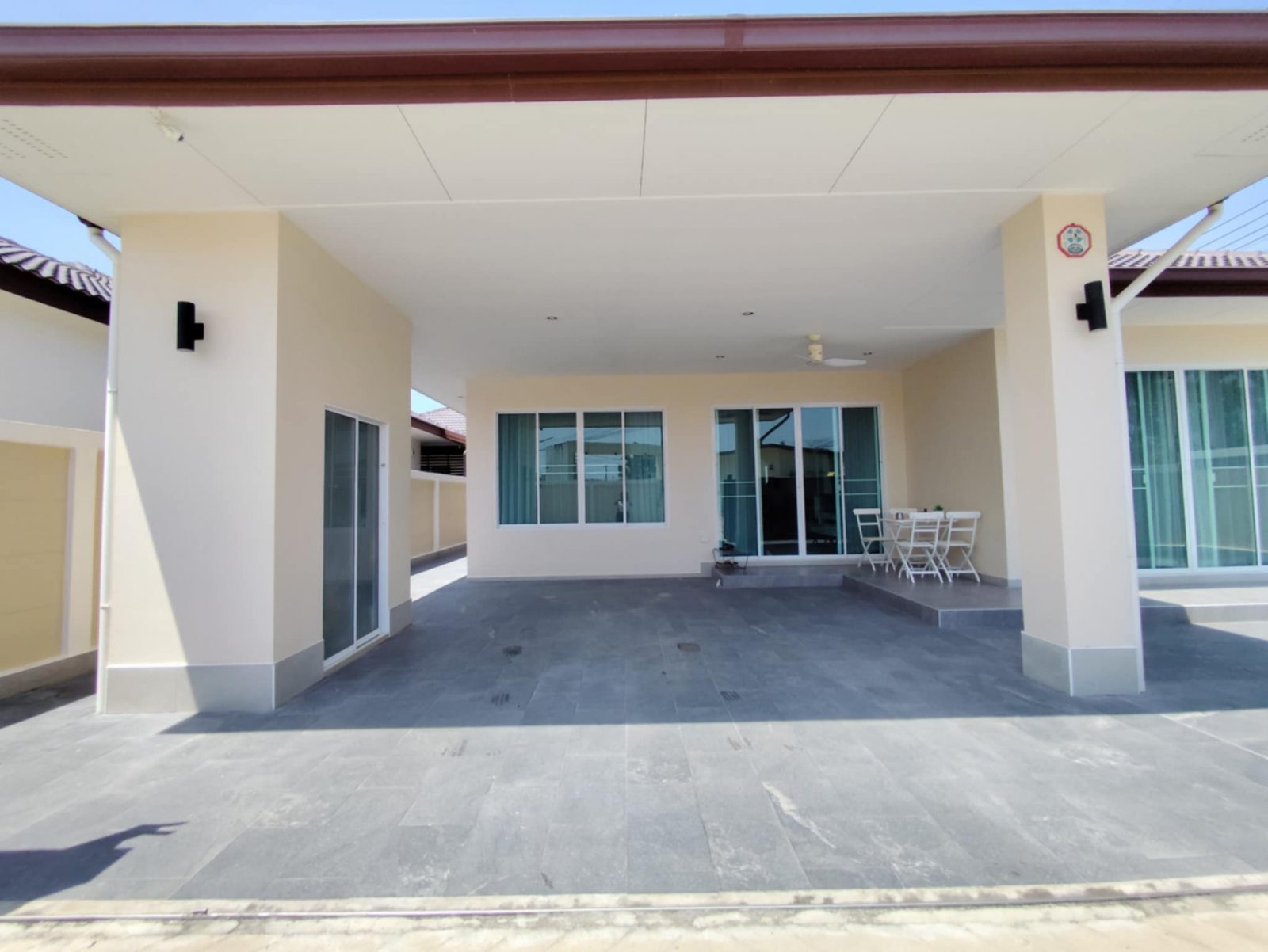 Furnished House for Sale &amp; for Rent On East Pattaya Side thumbnail