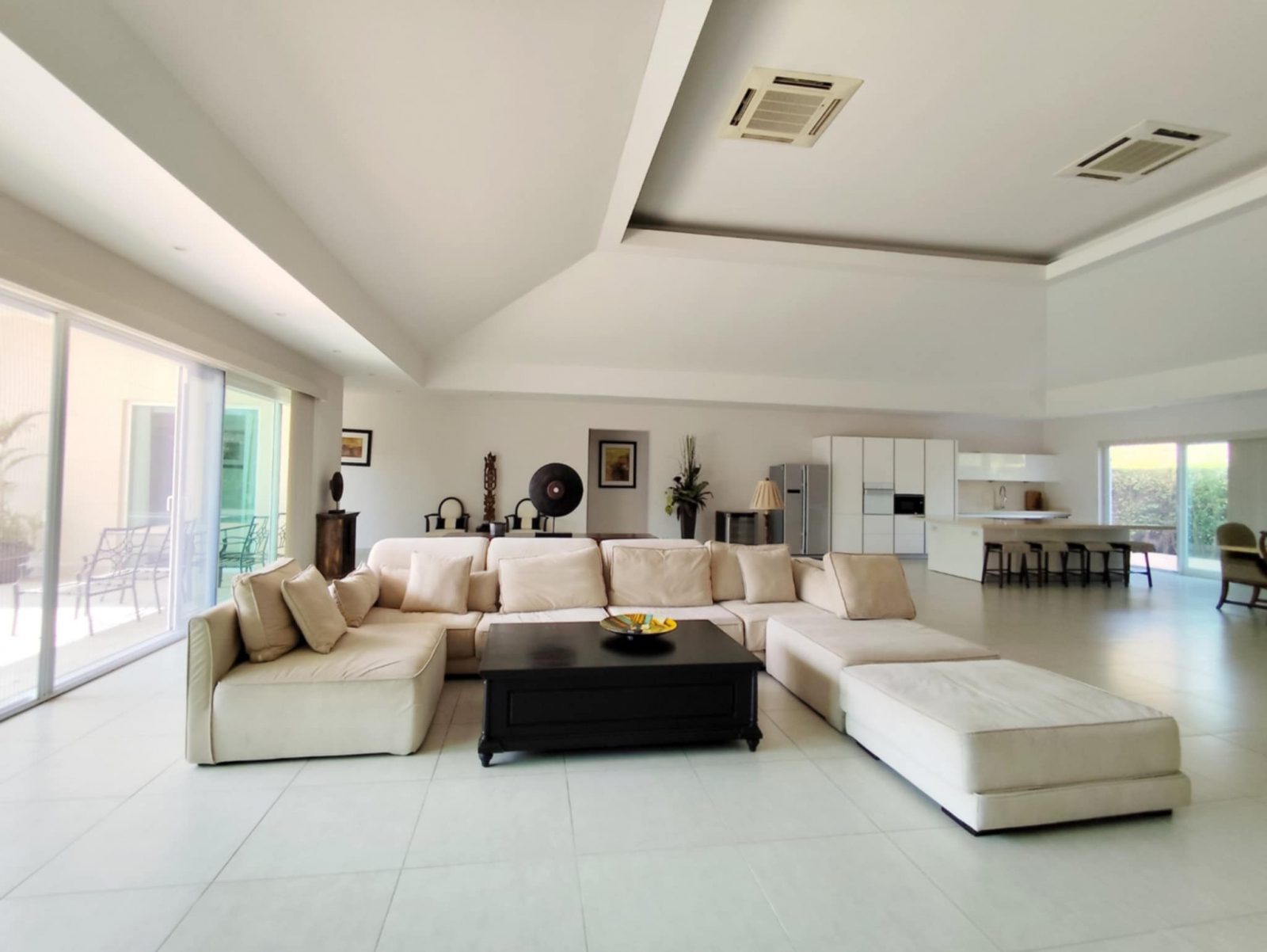 A Specious Pool Villas for Rent on Mabprachan area thumbnail