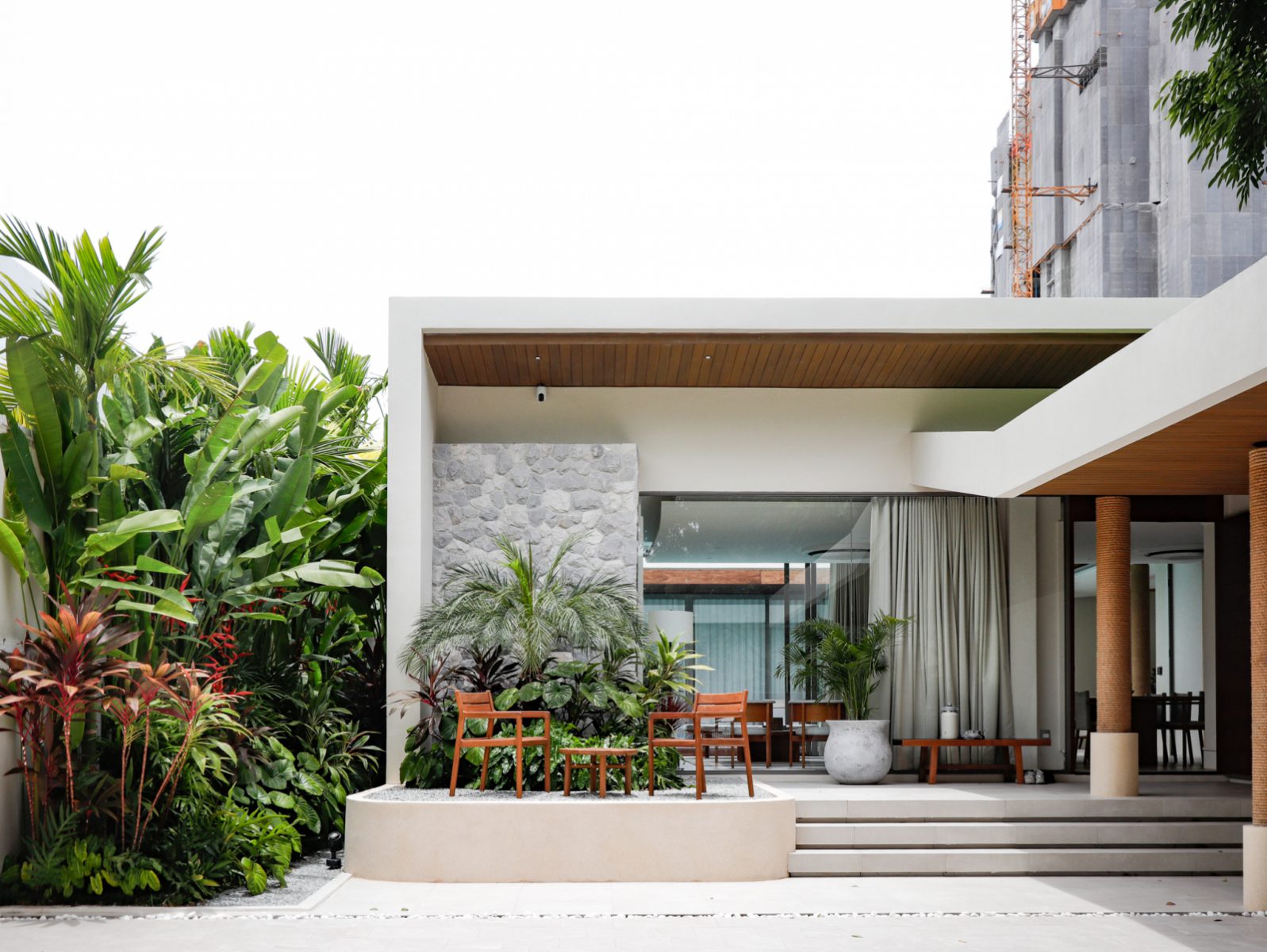 Secluded Luxury Life - Movenpick Villa in Ban Amphur thumbnail