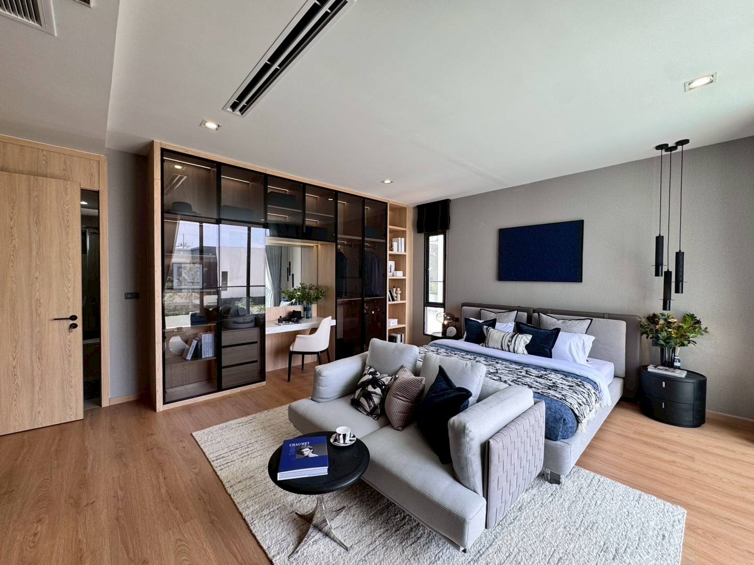 2-story Detached house A Prestigious Investment in the Heart of Pattaya thumbnail