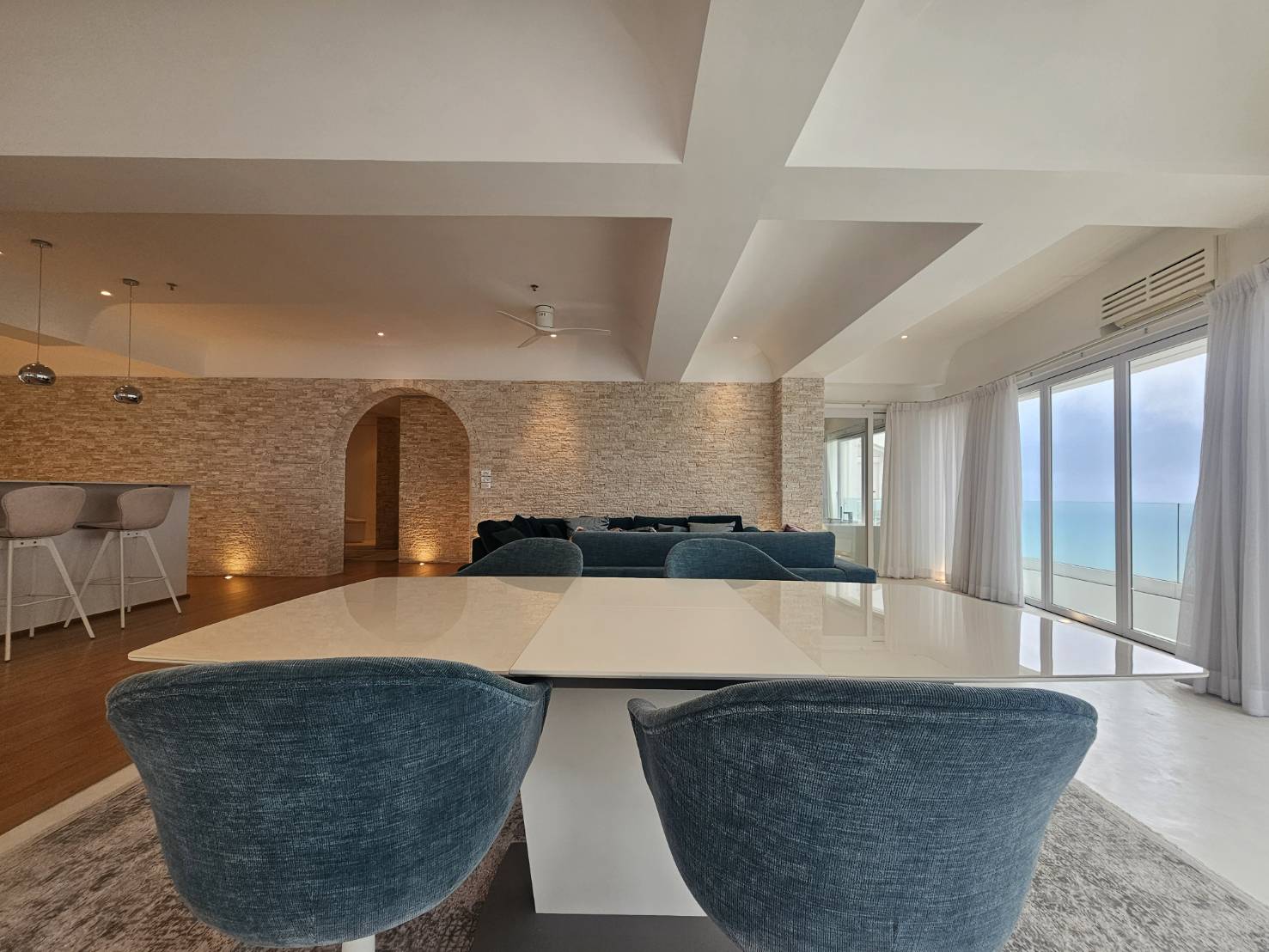 Metro Jomtien Condotel – 38th Floor Unit with Panoramic Ocean Views thumbnail