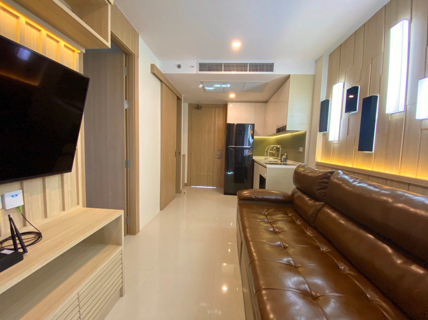 Modern Japanese-Style Unit for Rent at The Riviera Jomtien thumbnail