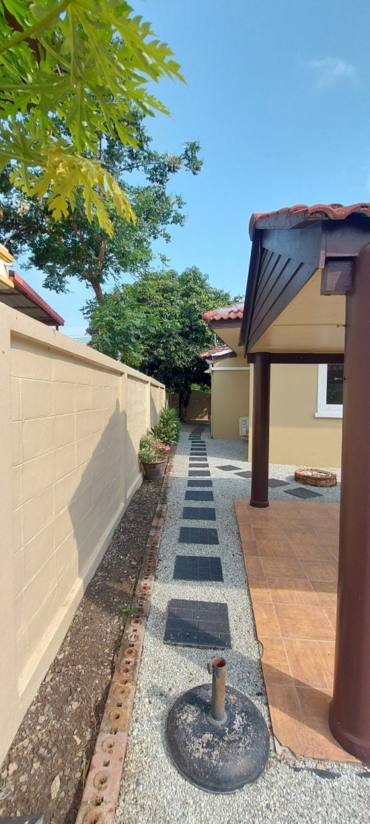 Affordable Living Near Local Commu- Detached House For Rent on Soi Siam Country Club thumbnail