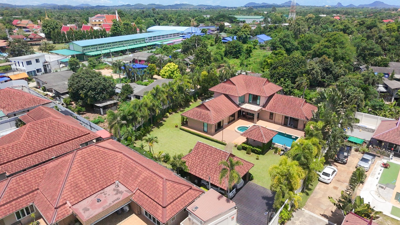 Retreat-Style Living - Private Pool Villa in Huay Yai thumbnail
