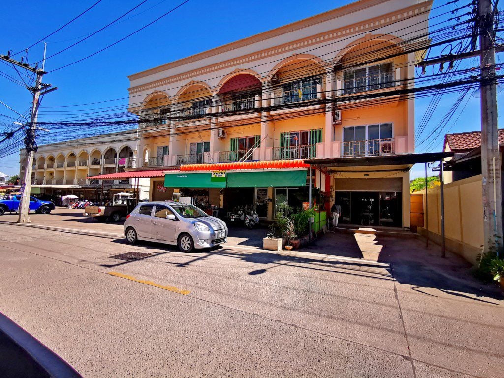 Commercial building For Sale in East Pattaya
