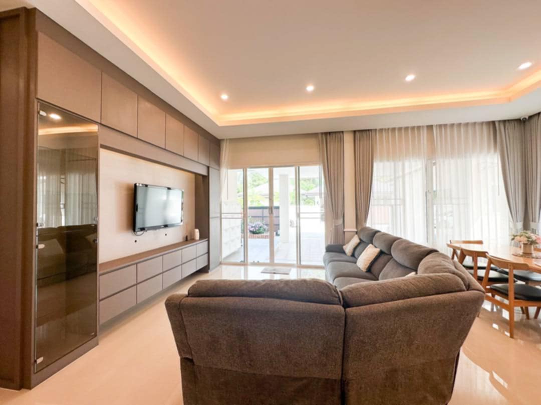 🏡 Furnished 3-Bedroom Pool Villa – Secure Village in Huay Yai thumbnail