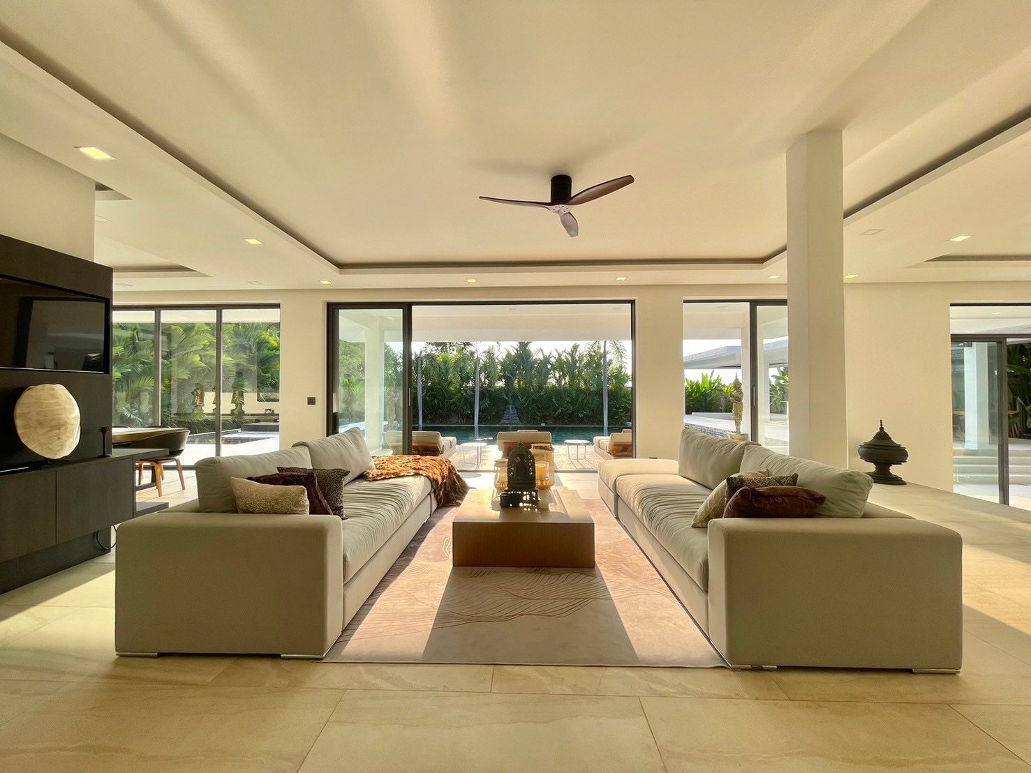 Hidden Haven - Private Pool Villa in Huay Yai thumbnail