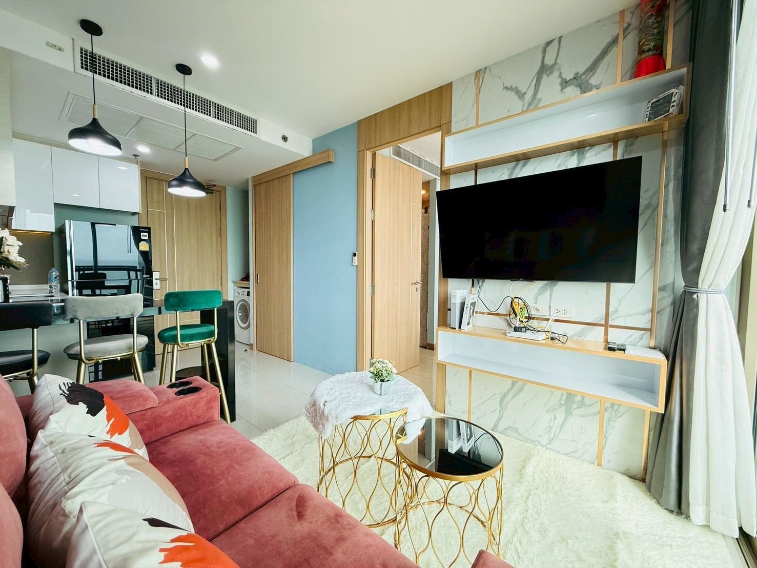 The Riviera Rental - Elevate Your Life by the Beach thumbnail