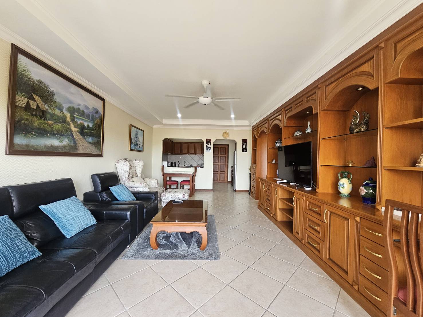 Comfort &amp; Space Near The Beach - Rent at View Talay 1 Residence thumbnail