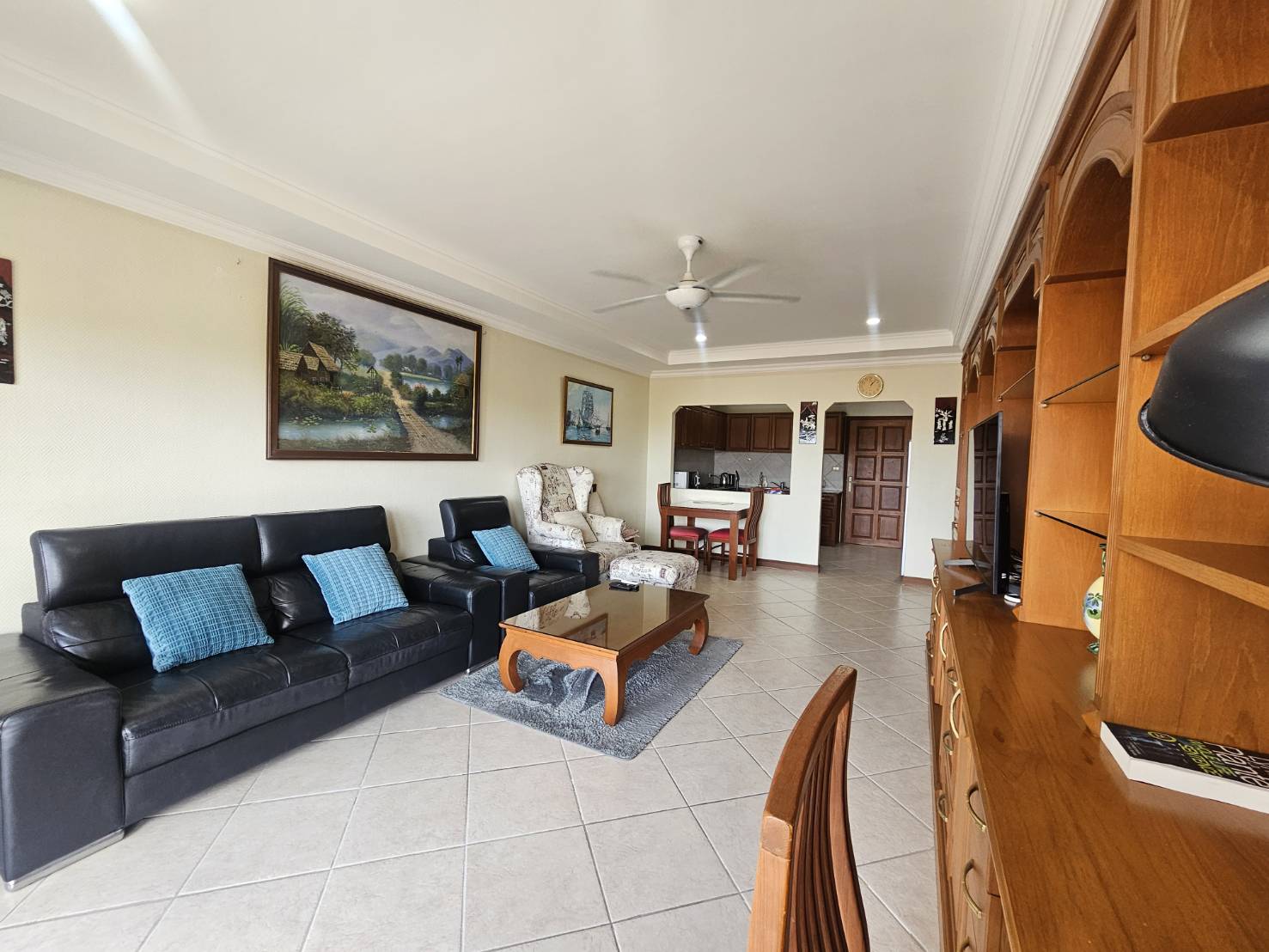 Comfort &amp; Space Near The Beach - Rent at View Talay 1 Residence thumbnail