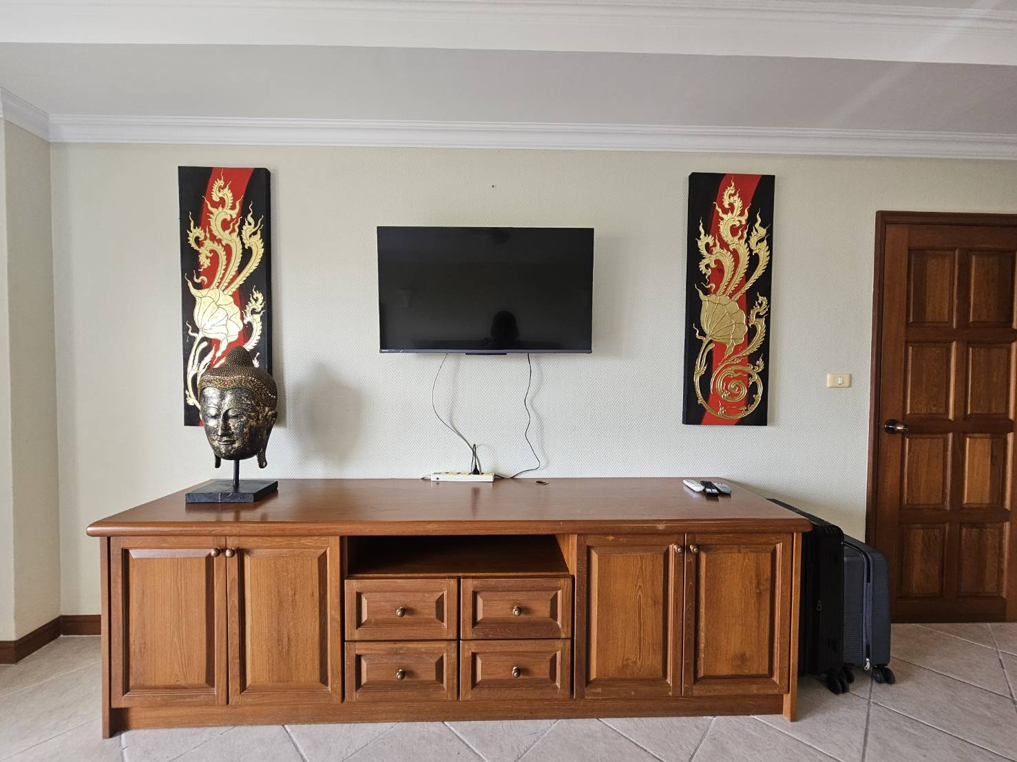 Comfort &amp; Space Near The Beach - Rent at View Talay 1 Residence thumbnail