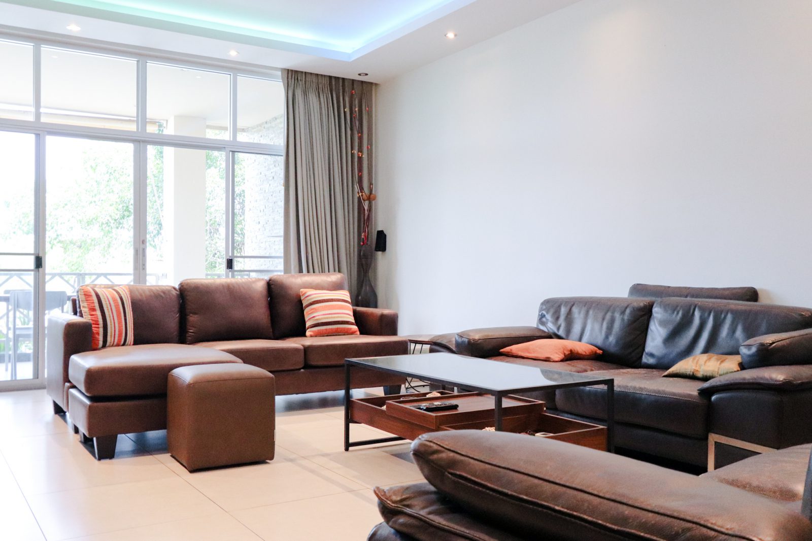 From Sea To Your Door - Jomtien Yacht  Club 1, Condo Unit For Sale thumbnail