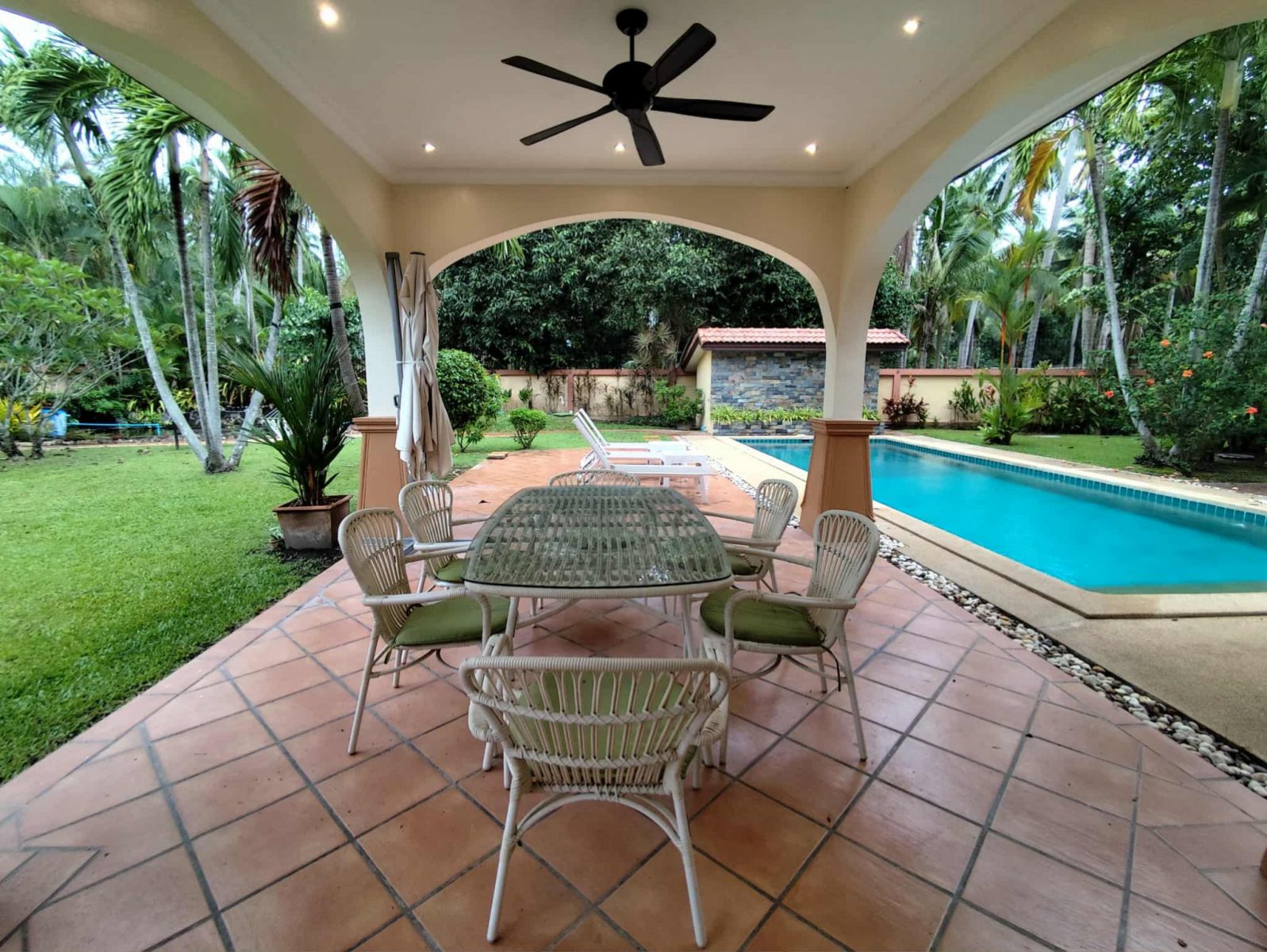 A Luxury private Pool villa in Huay Yai ideal for big families thumbnail