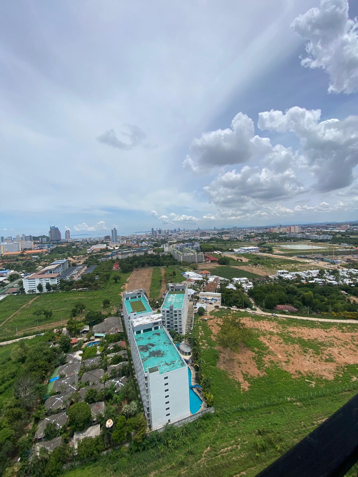 Beach Life, City Access - The Grand Jomtien thumbnail