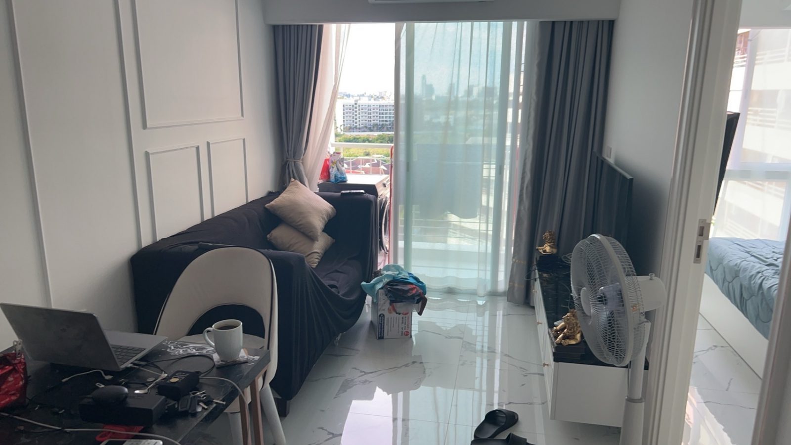 Local Vibes, Beachside Living - The Empire Tower thumbnail