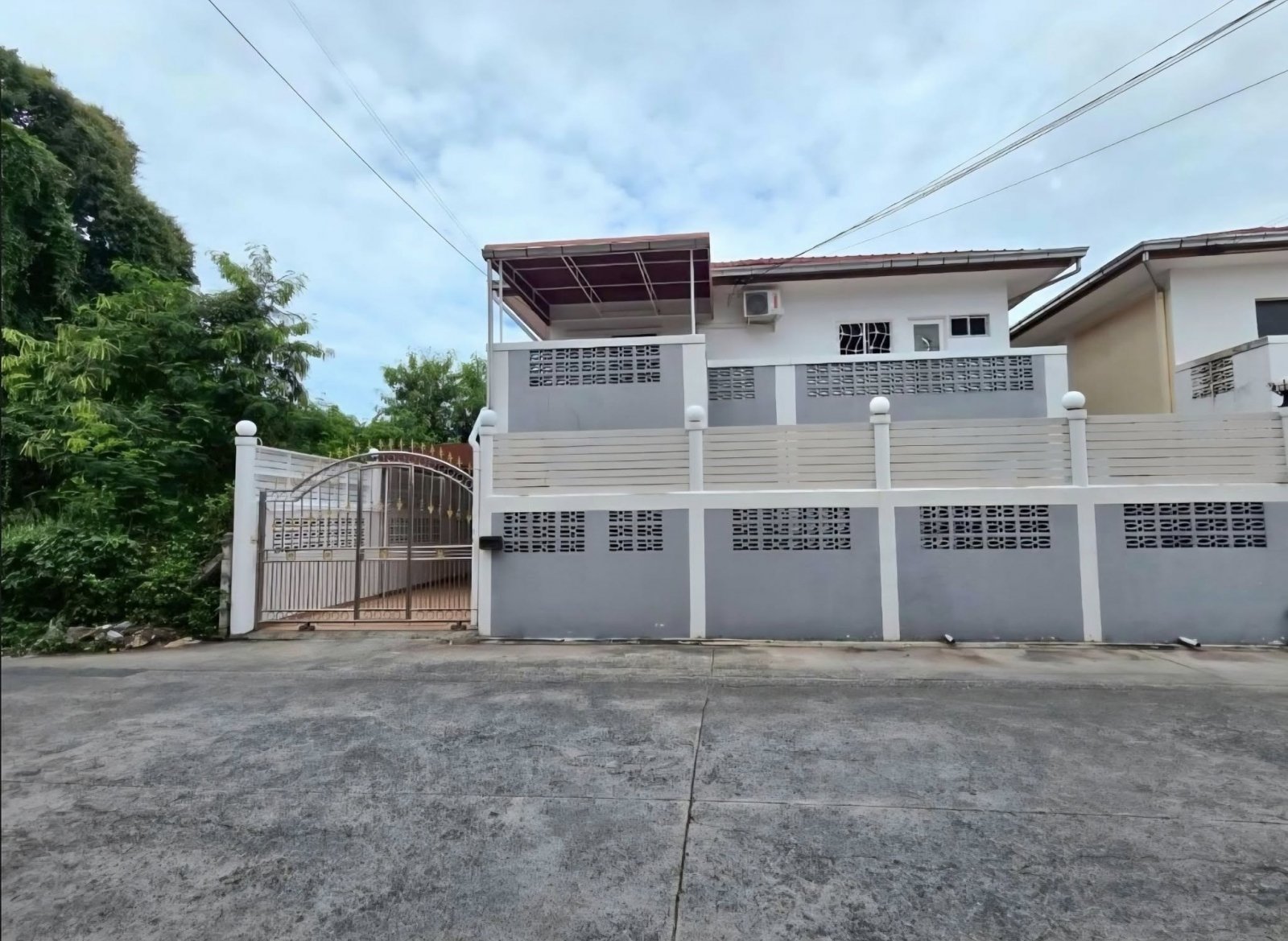 Central Pattaya City Home For Rent - Pet Friendly (Rare Find)