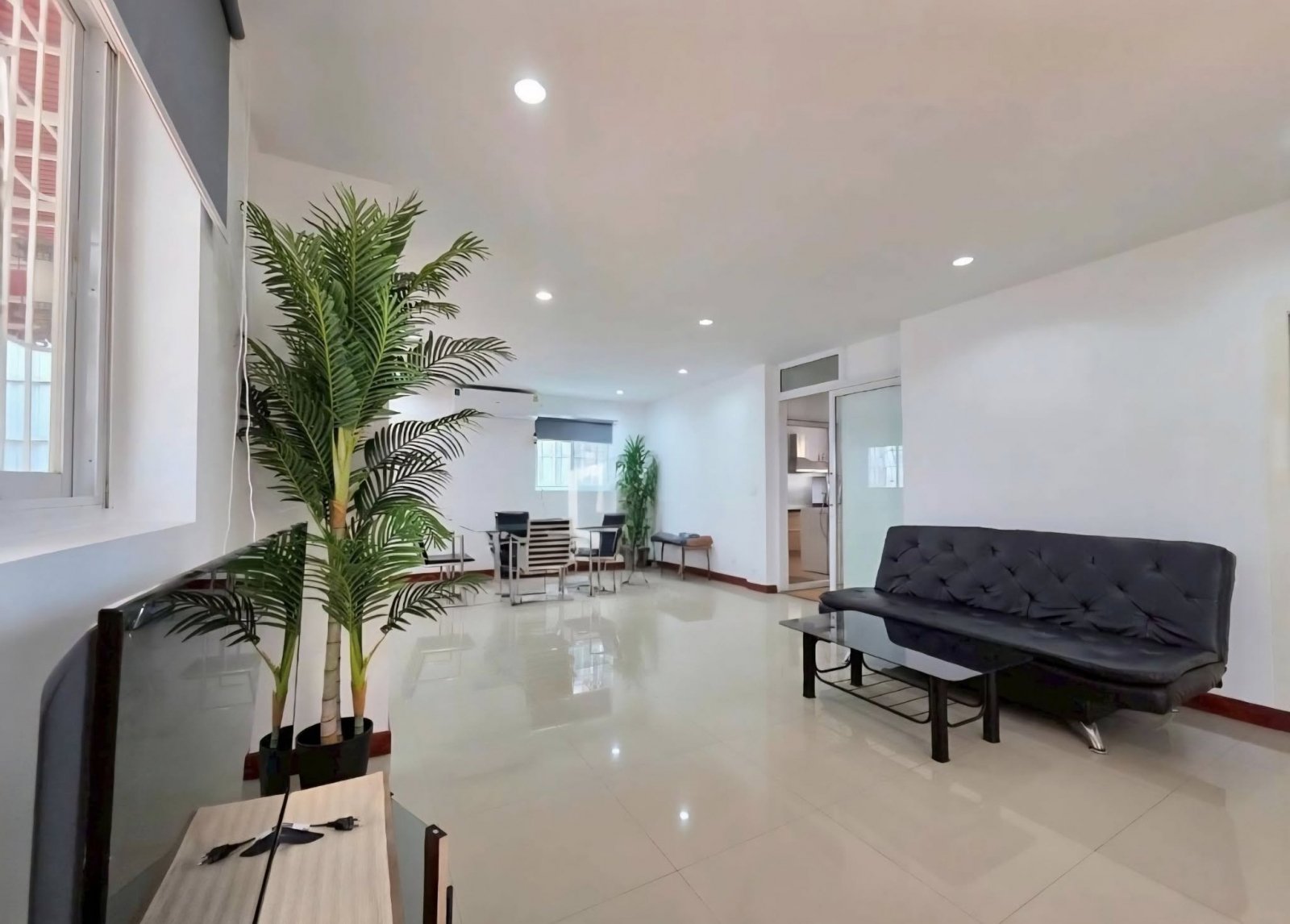 Central Pattaya City Home For Rent - Pet Friendly (Rare Find) thumbnail