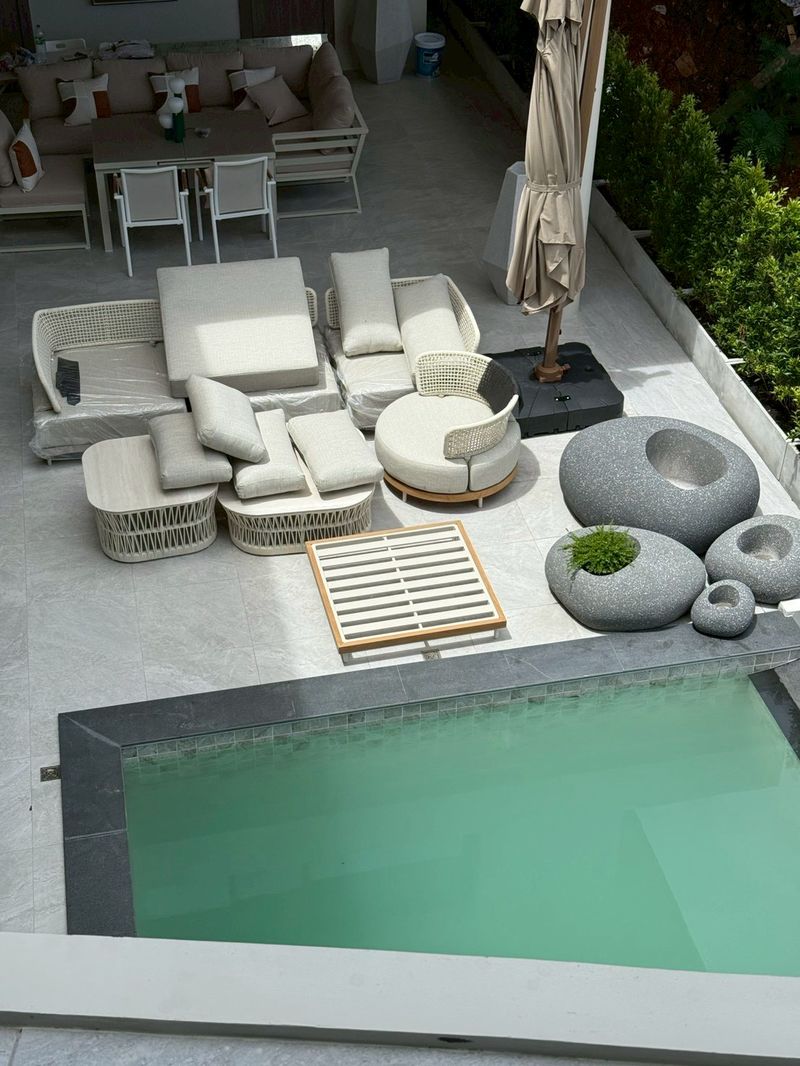 Brand New Super Luxury Villa for Sale in Pratumnak Hill thumbnail