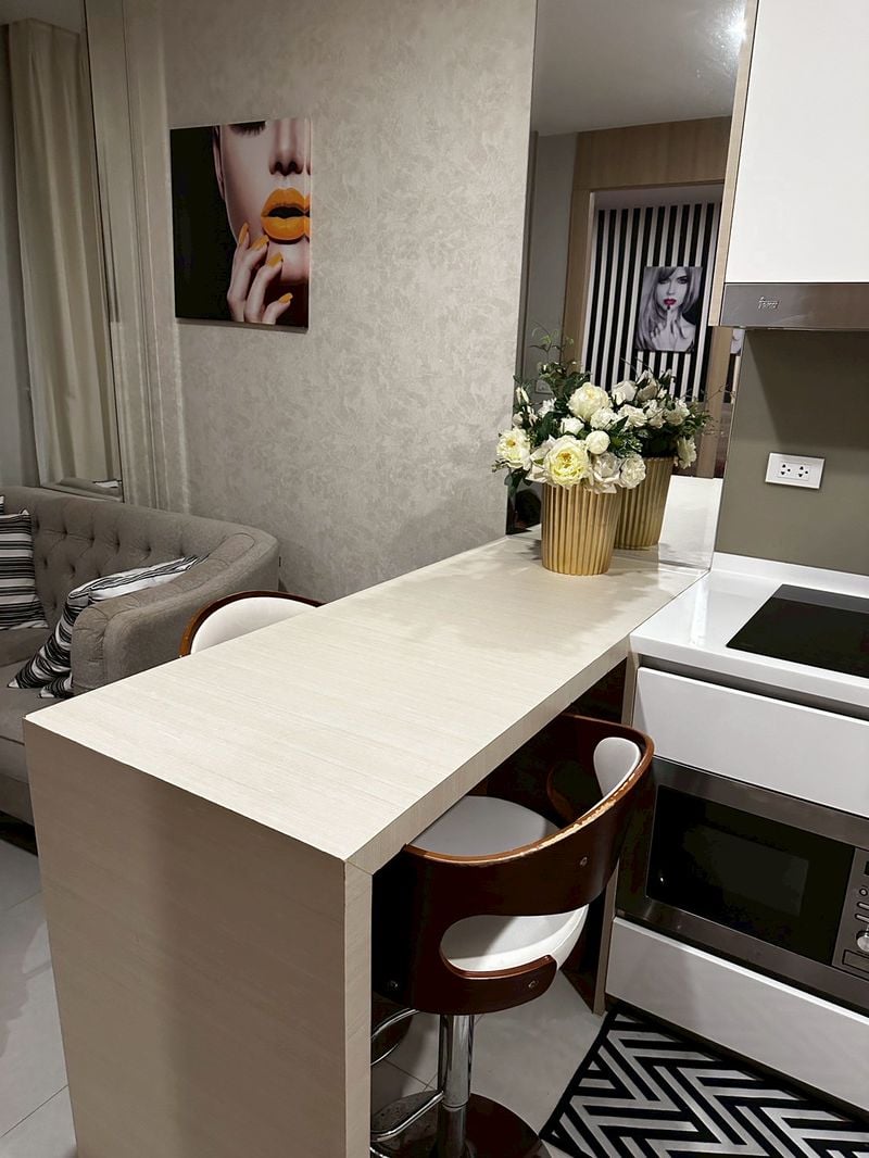 Sea Breeze Condo For Rent - The Riviera Jomtien thumbnail