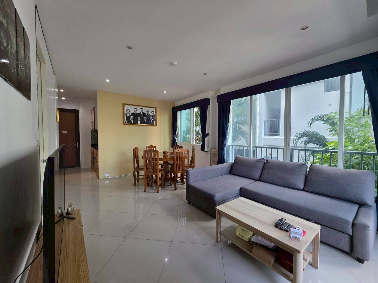 Diamond Suites Resort – Spacious 1-Bedroom Condo for Sale in Pattaya thumbnail