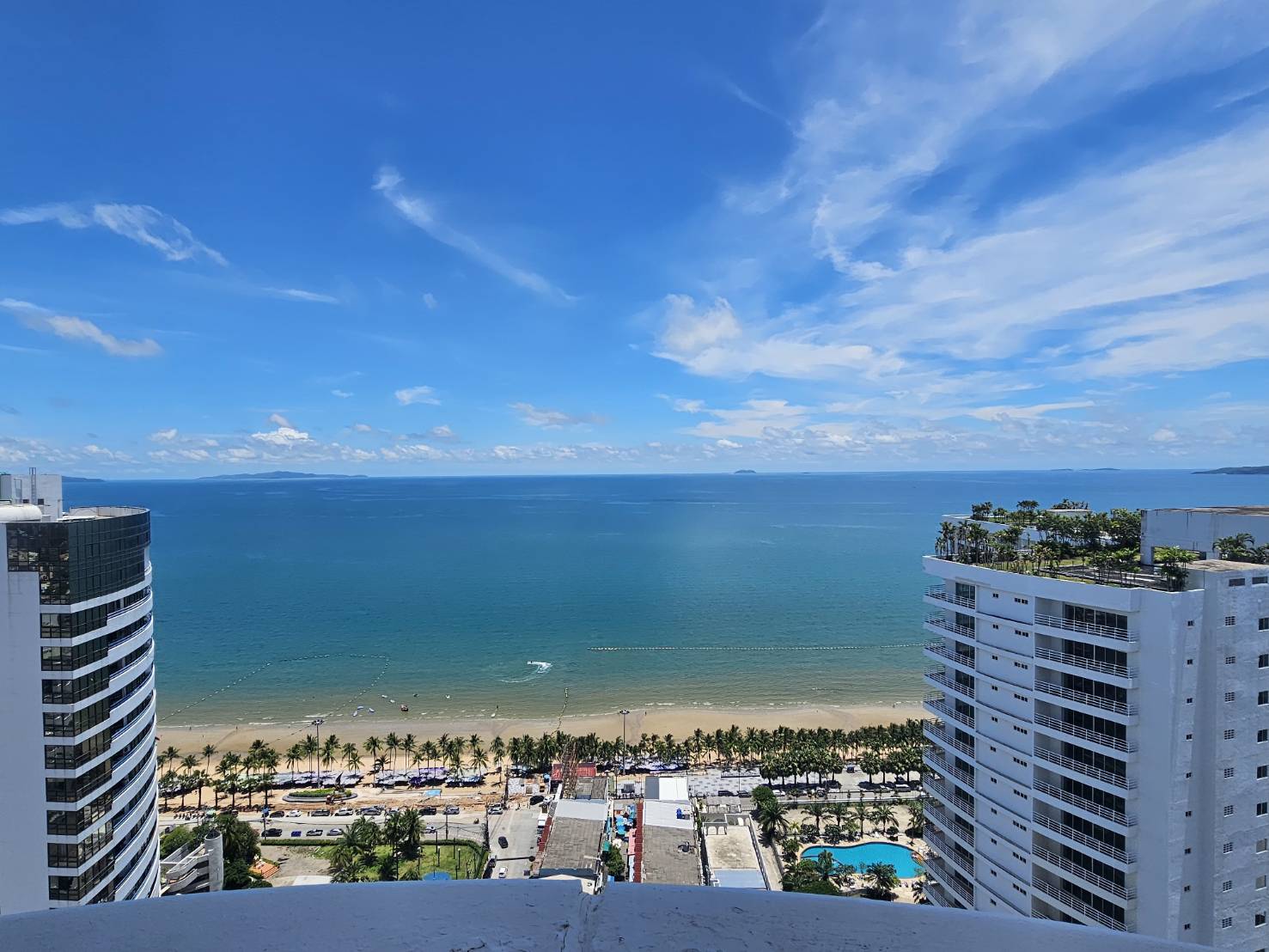 Sea View Condo For Rent at Jomtien Complex Condotel thumbnail